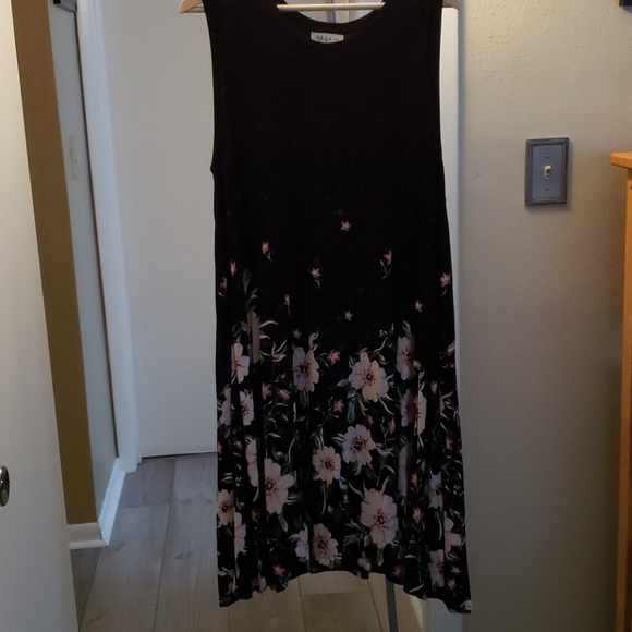 Style & Co Dress - Picture 2 of 5
